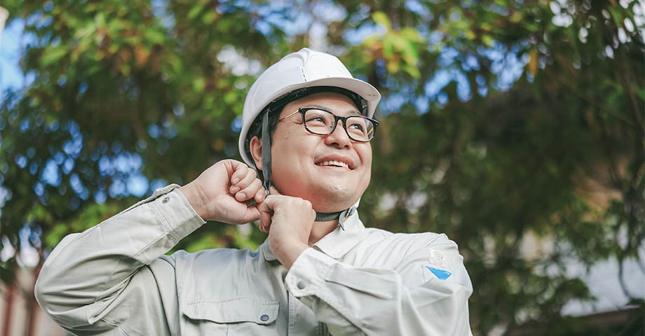 副業制度を利用する男性看護師